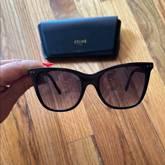 Celine Black Oversized Cat-Eye Sunglasses - Picture 2 of 9